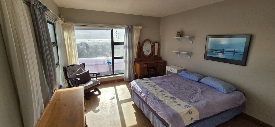 4 Bedroom Property for Sale in Van Riebeeckstrand Western Cape
